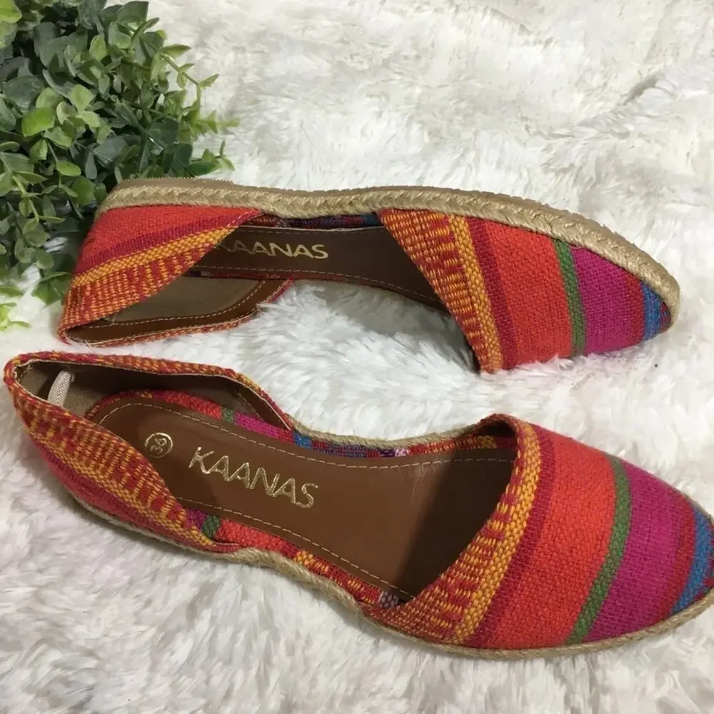 Kaanas brand new